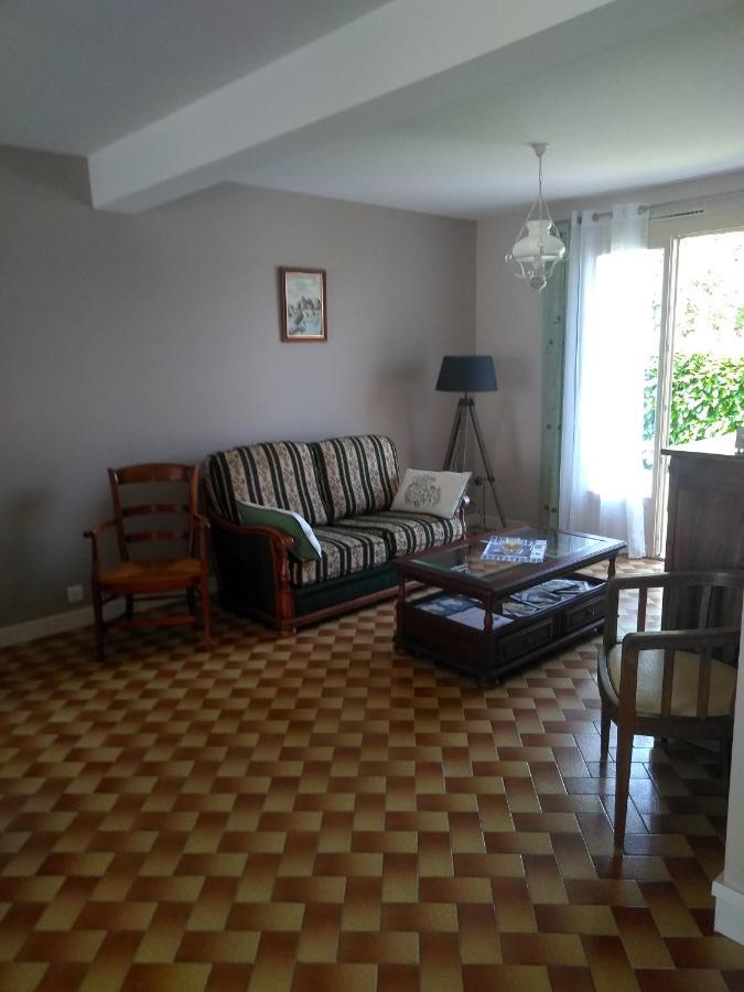 Grande Maison De Plain Pied Avec Jardin Arbore. Champignelles Zewnętrze zdjęcie